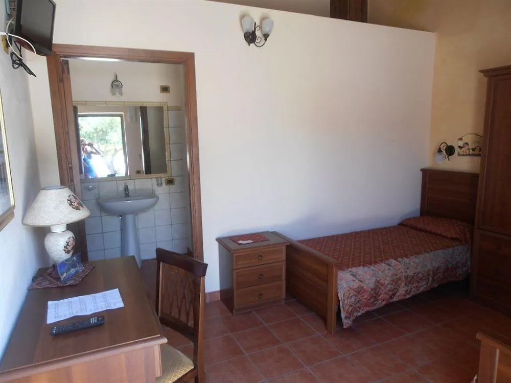 Villa Alisia Ponte Madonna 3*,  Italie